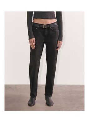 Everlane Súper soft relaxed Straight-Leg Jeans in color stormy